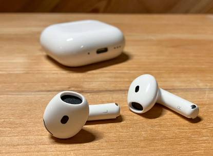 Безжични слушалки Airpods 4